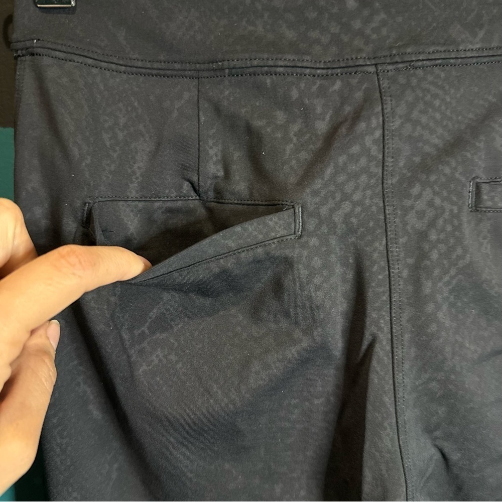 Lululemon Athletica Black Track Pants with Elastic Waistband - Picture 9 of 14